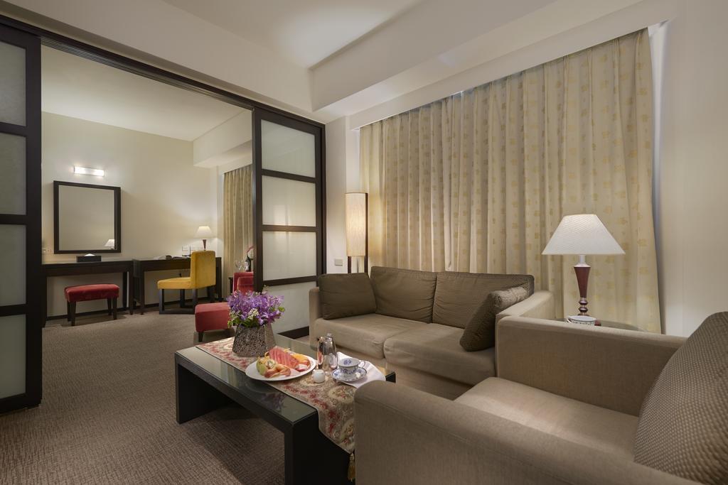Gala Hotel Taipei Exteriör bild